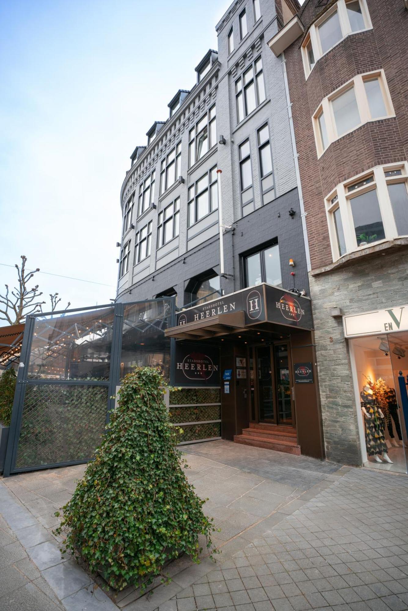 斯塔德斯波托维克酒店 海尔伦 外观 照片